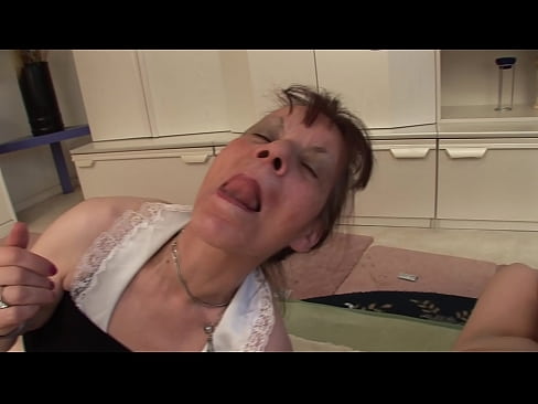 ❤️ Żewġ nanniet u nannu wieħed għandhom threesome ❤❌ Porn sabiħ lilna ❌